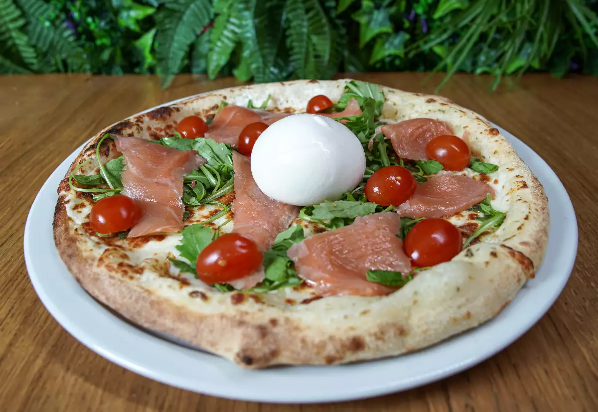 Pizza Burrata Saumon